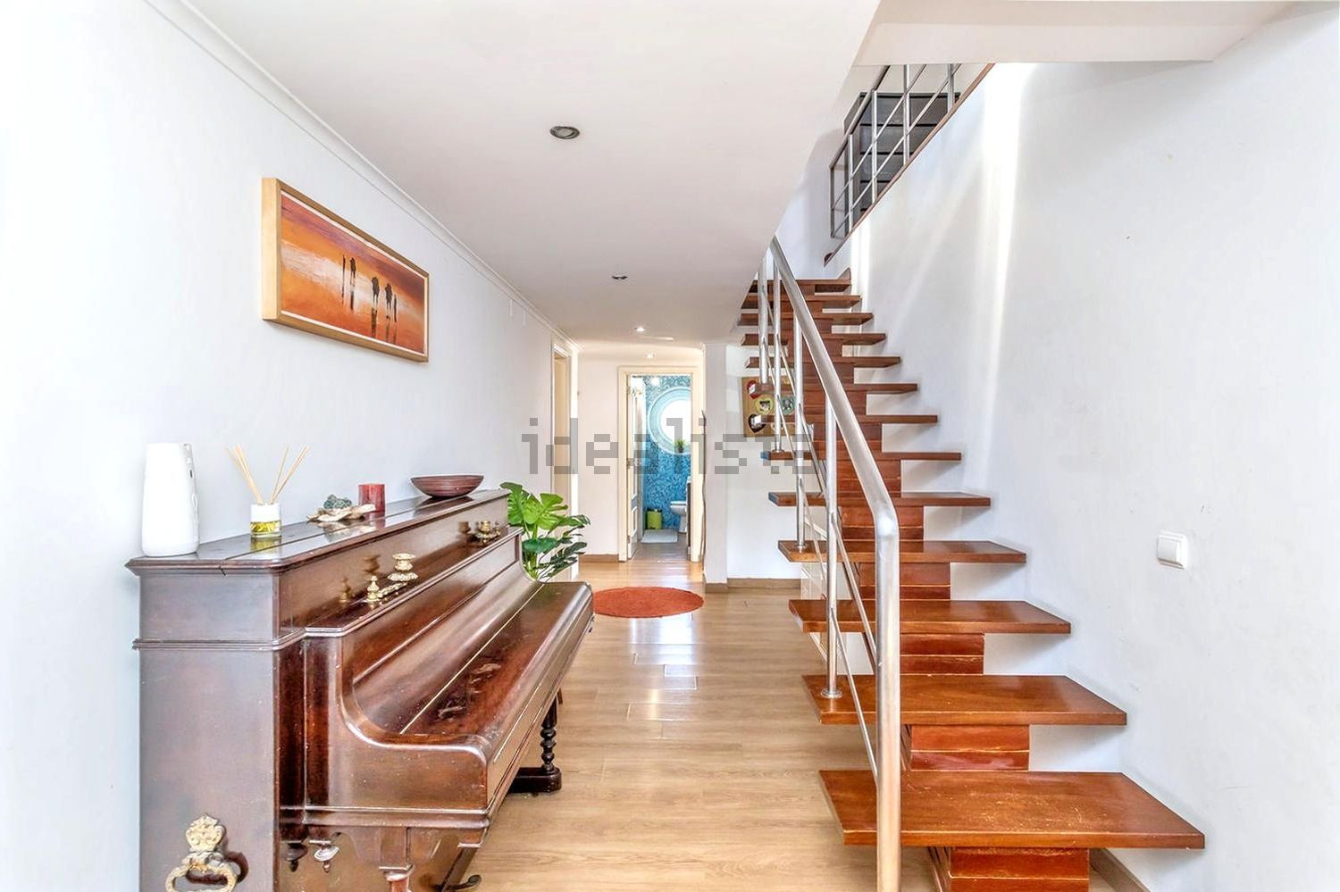 小楼房或独栋别墅出售在Rua dos Pintassilgos, 3 - 楼梯