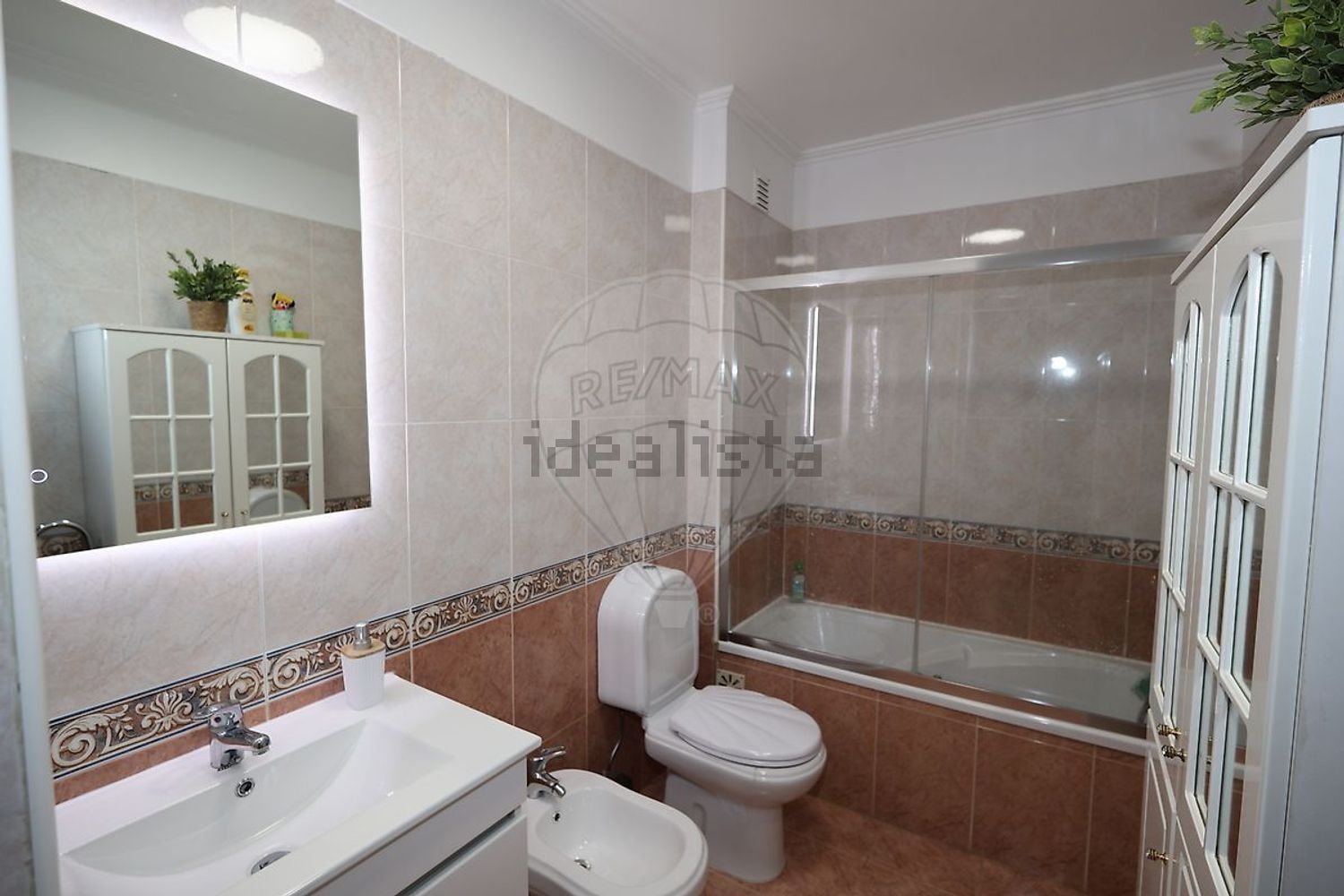 公寓 t3出售在Praceta Arcebispo Oscar Romero - 卫生间