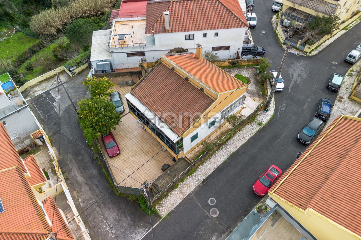 小楼房或独栋别墅出售在Rua Faustino Freitas, 31 - 视线