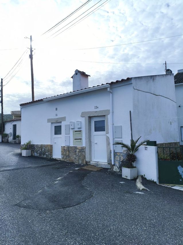 小楼房或独栋别墅出售在Rua Beco