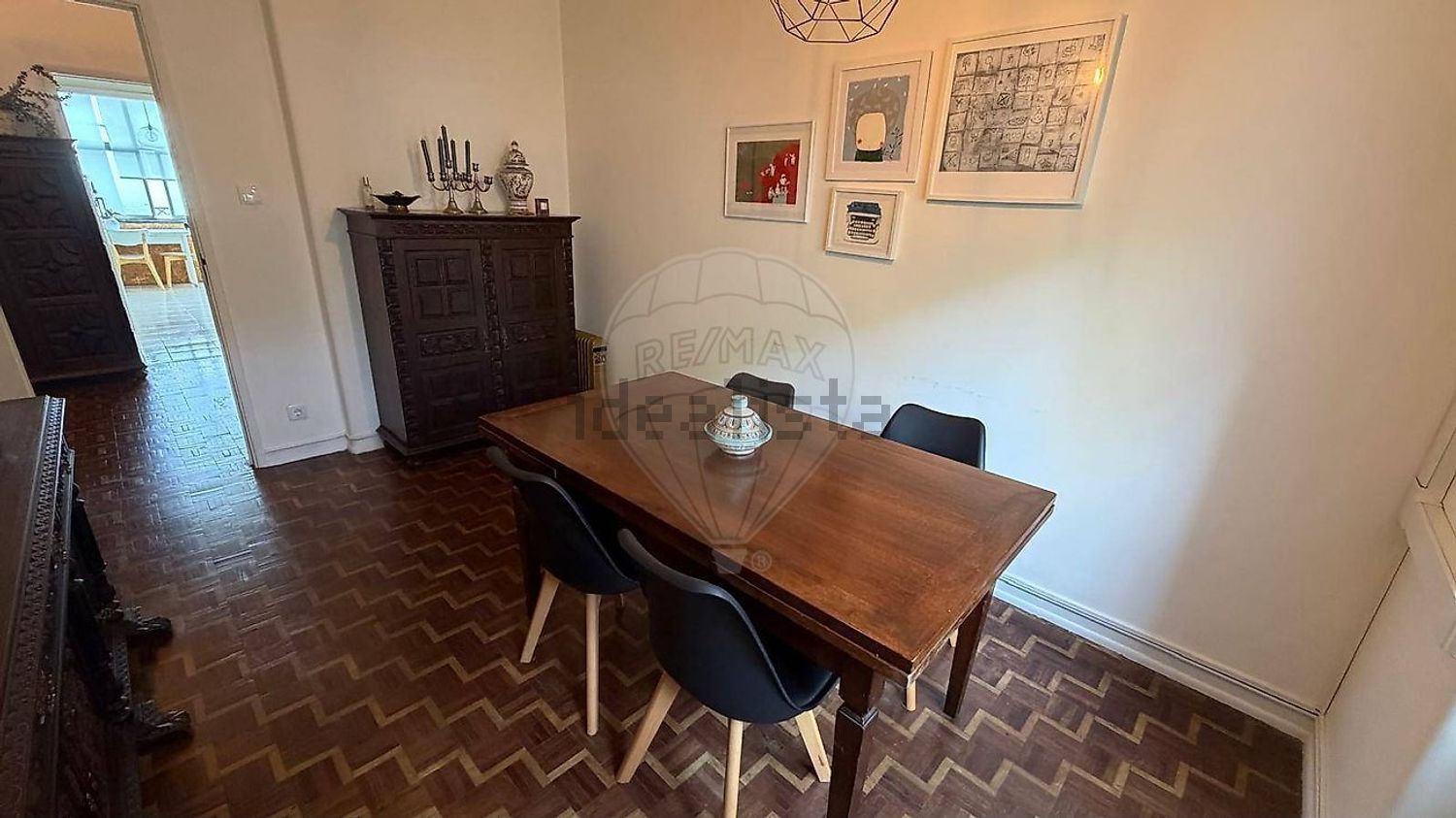 公寓 t3出售在Avenida Brito Pais - 客厅