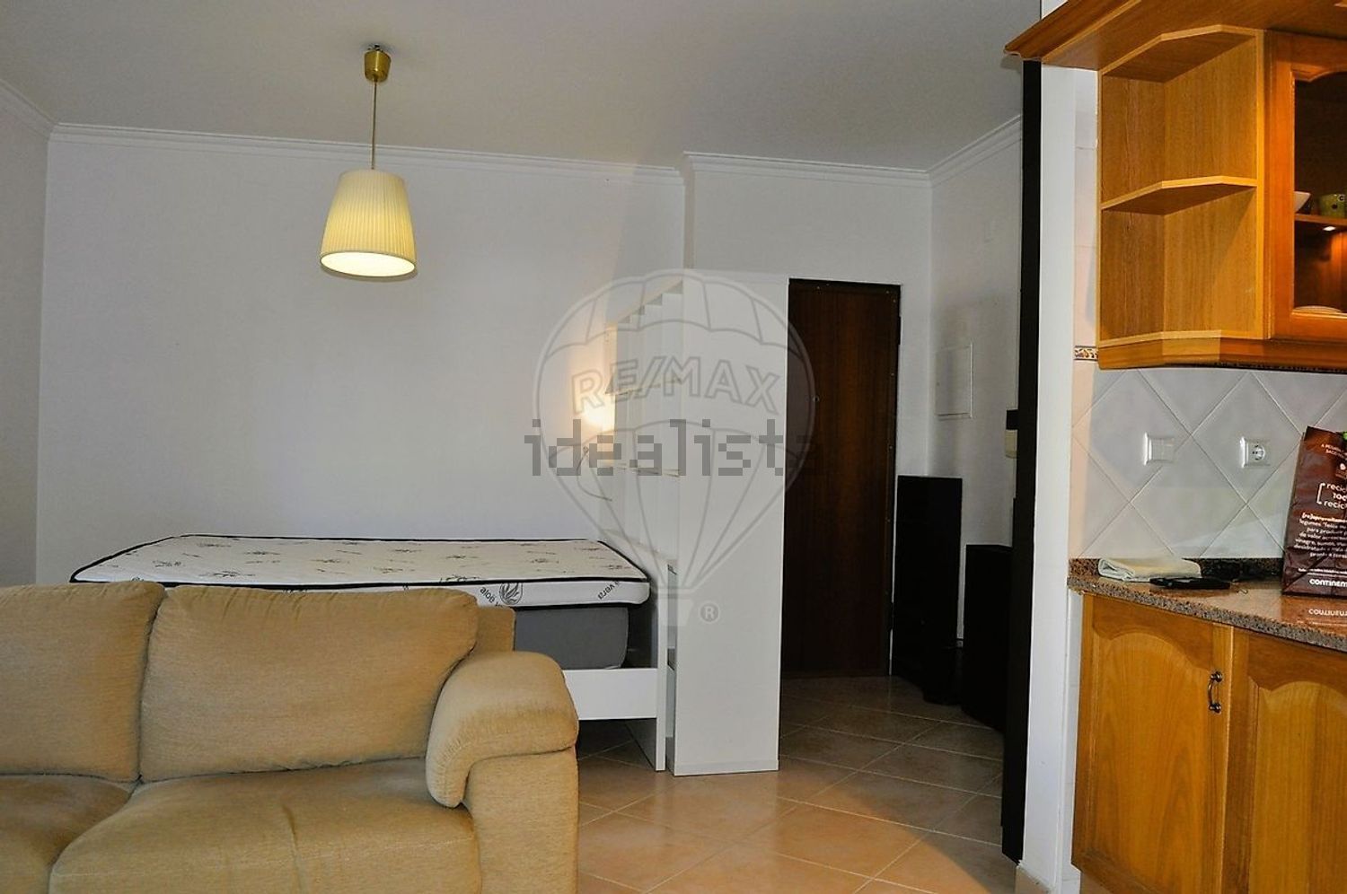 出租t0（单人公寓）在Rua Alfredo Cunha - 客厅