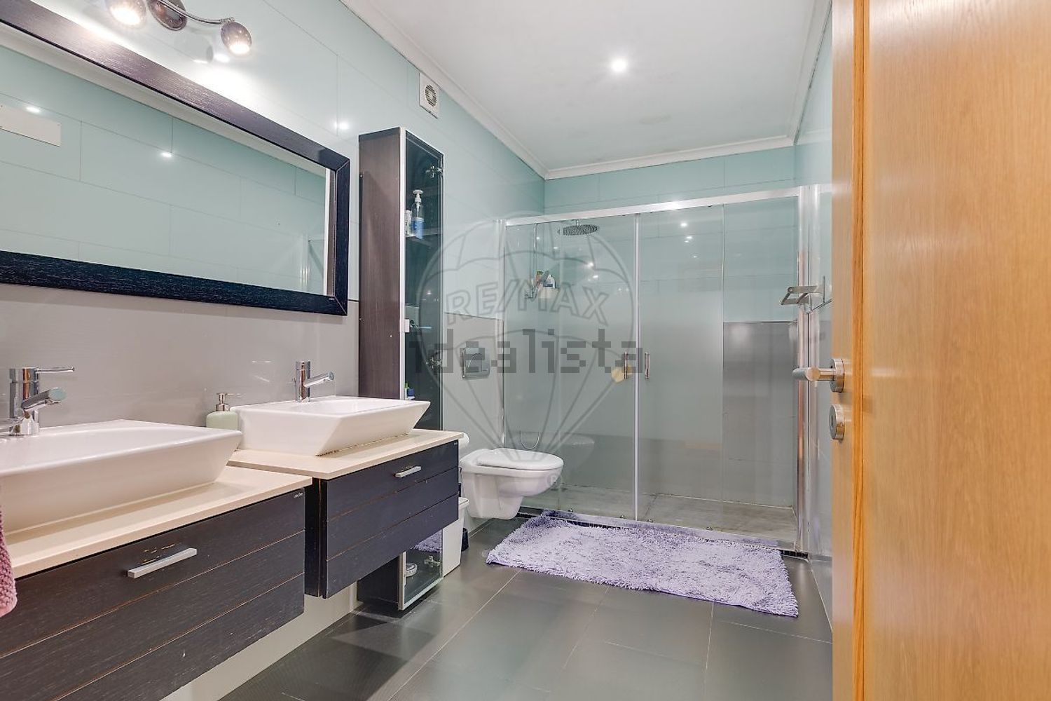 小楼房或独栋别墅出售在Rua Forças Armadas - 卫生间