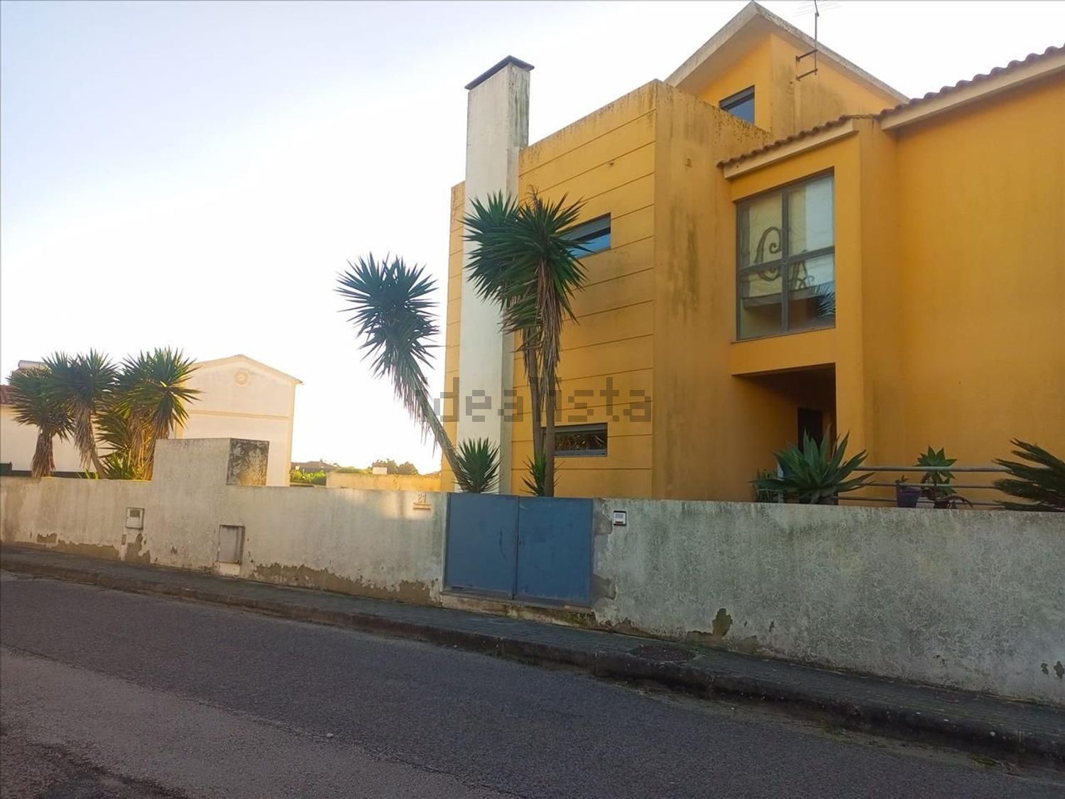 小楼房或独栋别墅出售在Rua Pinhal da Senhora - 外立面