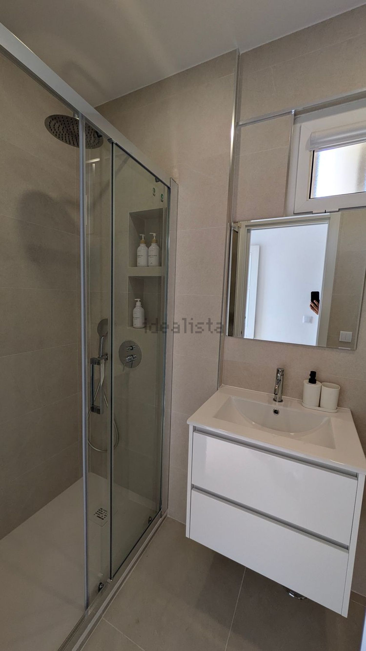 出租房间在Avenida Conde de Oeiras, 12 - 卫生间