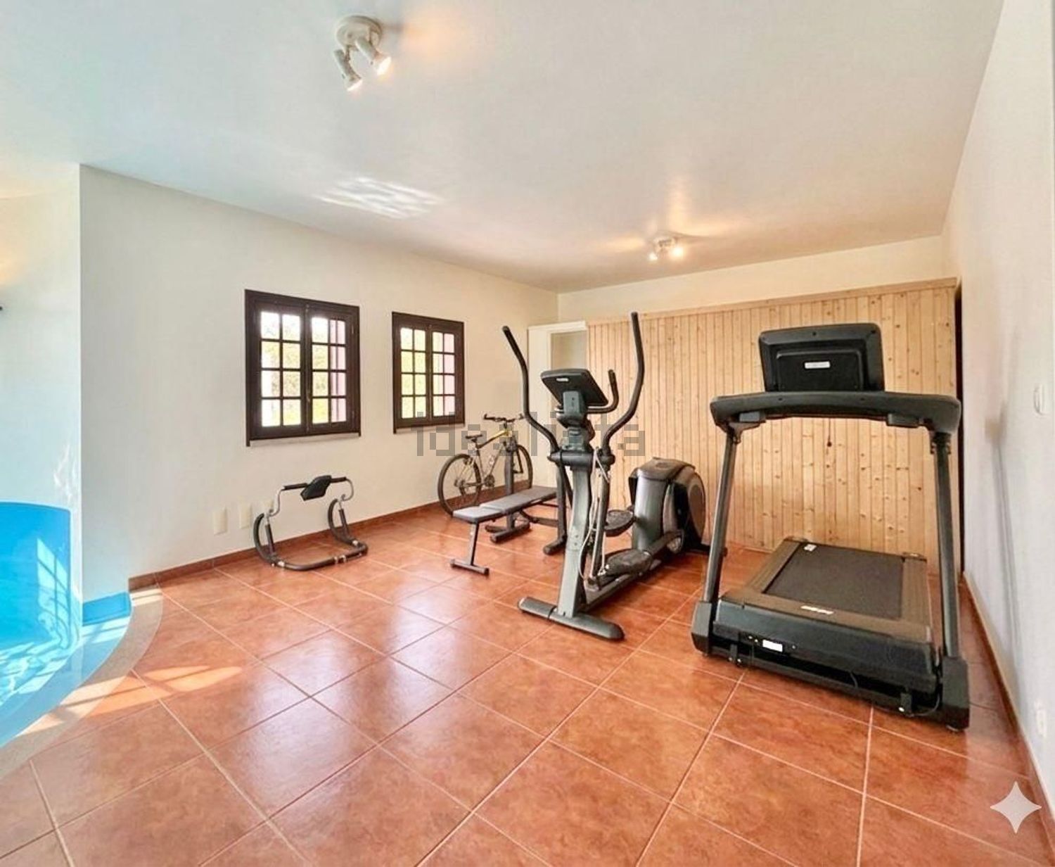 小楼房或独栋别墅出售在Alhos Vedros - 居住