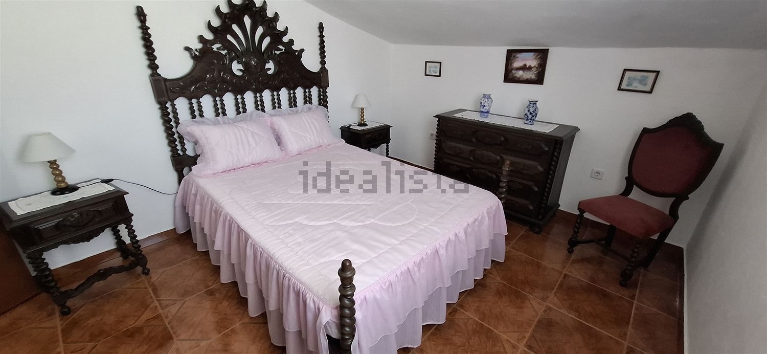 小楼房或独栋别墅出售在Santa Bárbara - 卧室