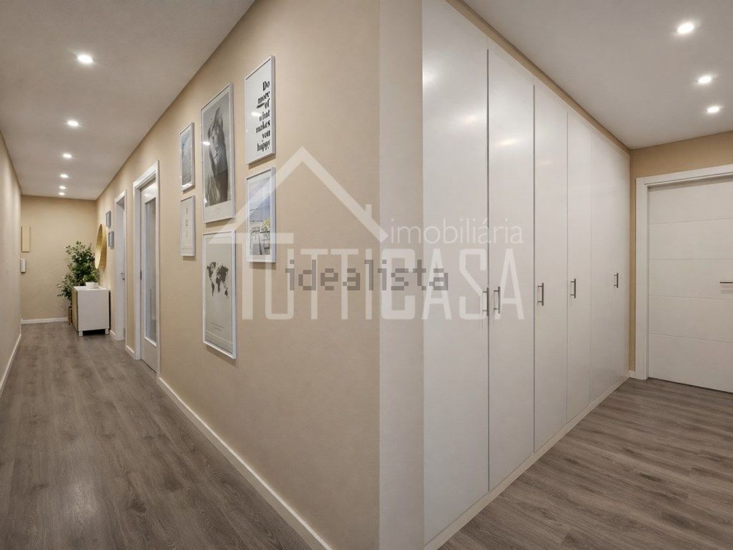 公寓 t3出售在Avenida Azedo Gneco G6 - 过道