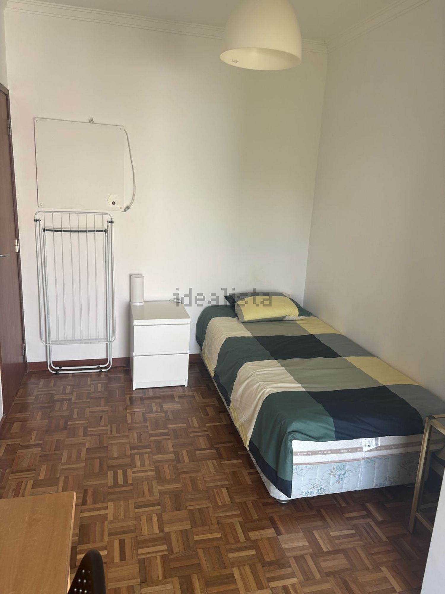 出租房间在Avenida Colégio Militar, 153 - 卧室