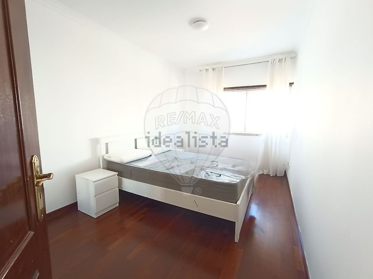 出租公寓 t2在Rua Bernardo Santareno - 卧室