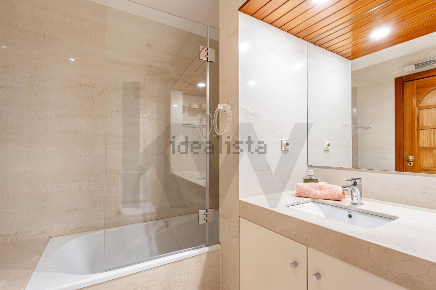 出租公寓 t3在Rua Professor Mark Athias, 1 b 1c, Nº - 卫生间