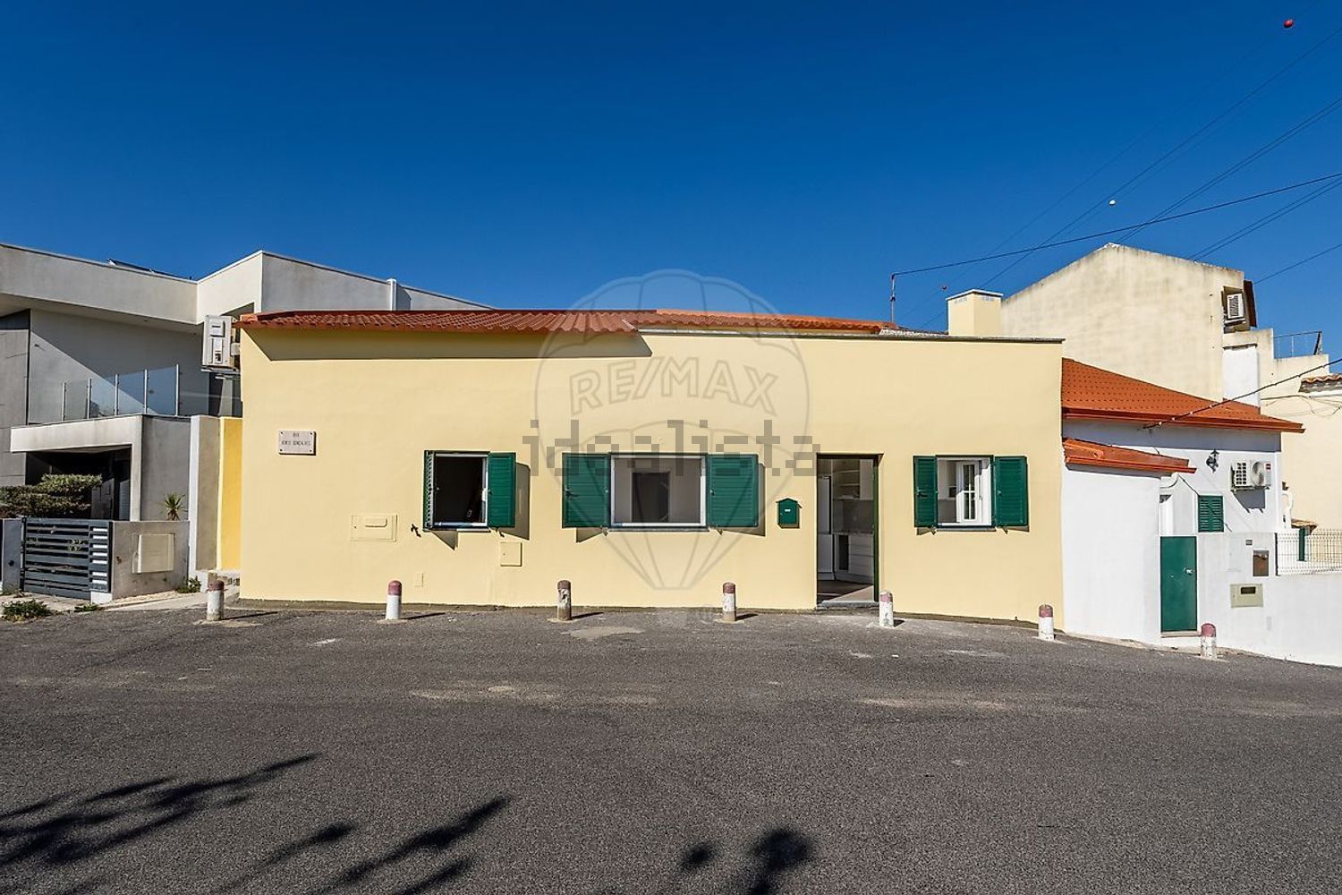 小楼房或独栋别墅出售在Rua Guerra Junqueiro - 外立面