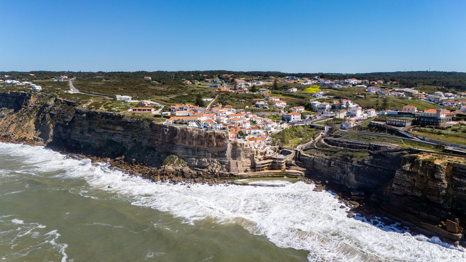 小楼房或独栋别墅出售在Rua Maria Inês Massano - 视线