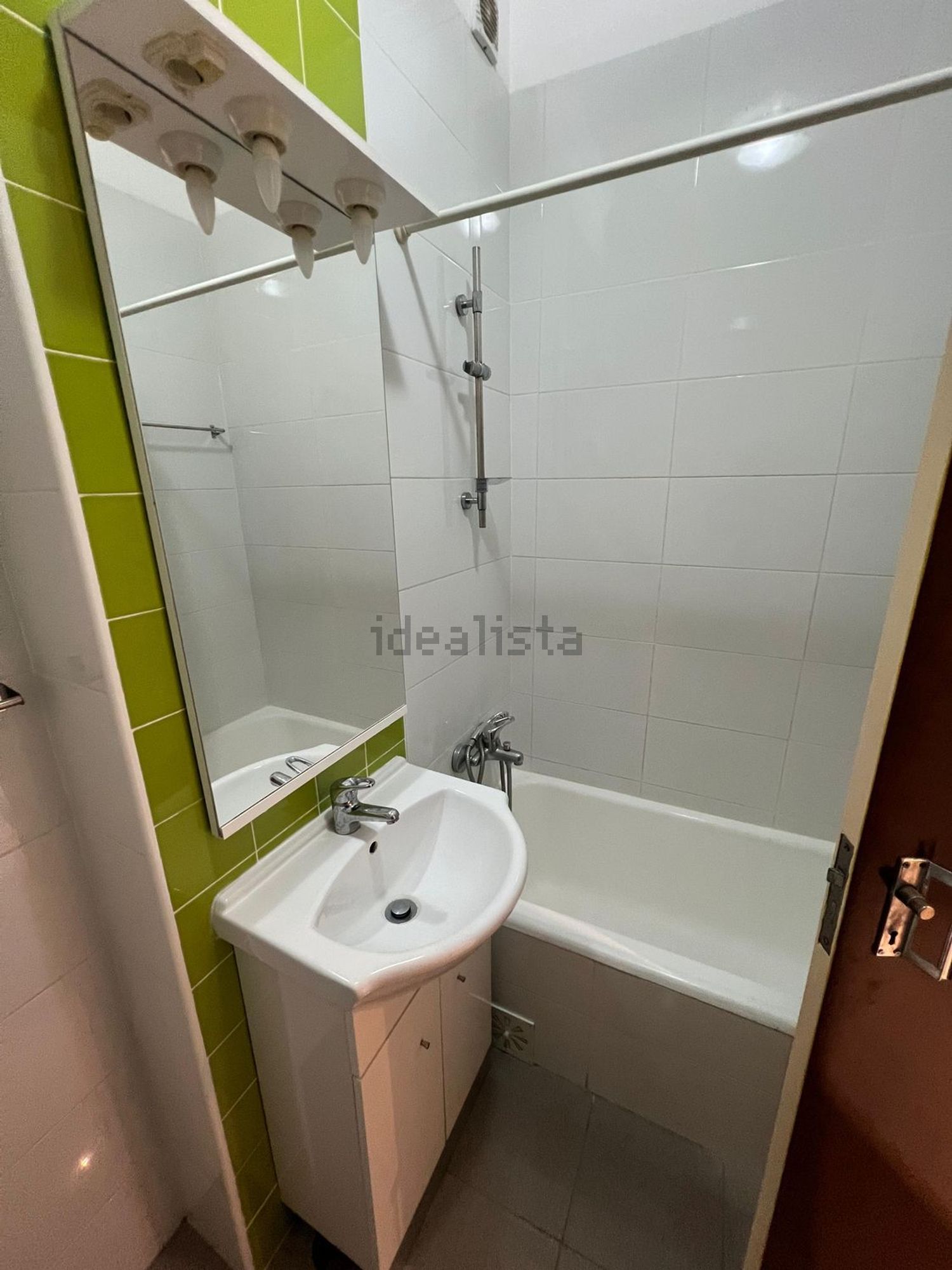 出租公寓 t1在Avenida de Pangim, 26 - 卫生间