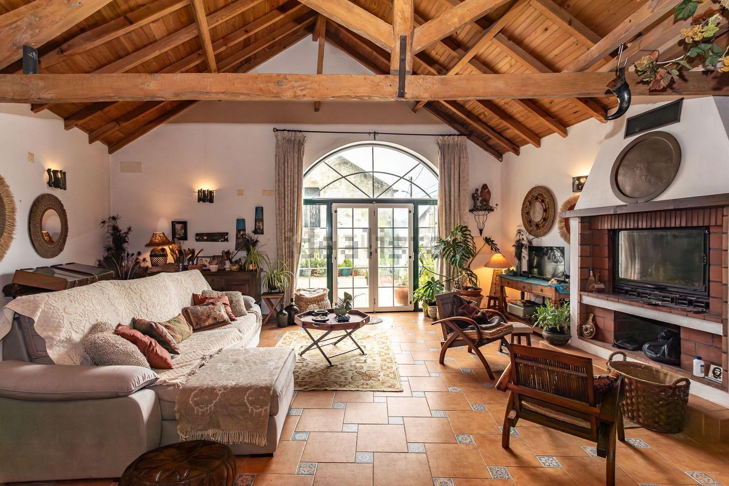 小楼房或独栋别墅出售在Rua Nossa Senhora dos Remédios, 32 - 客厅