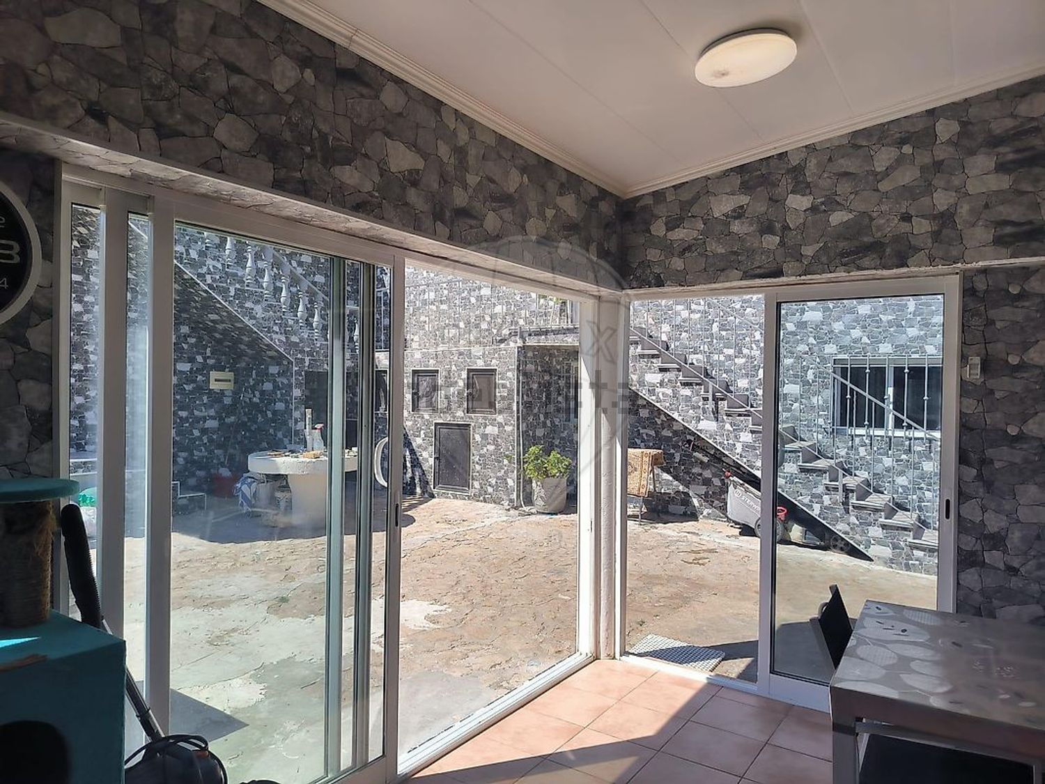 小楼房或独栋别墅出售在Rua da Mata de Palhacana - 阳台