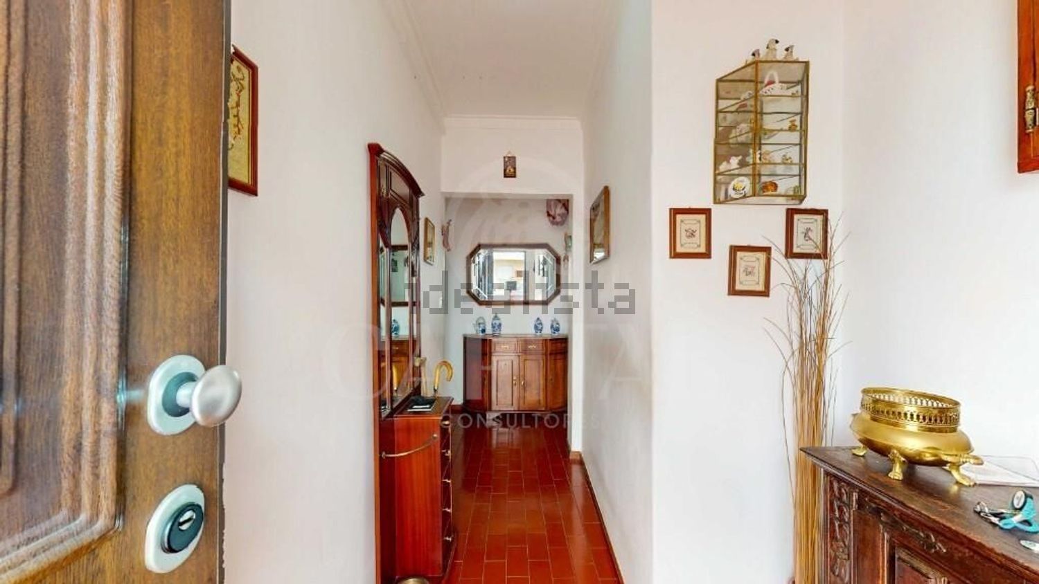 小楼房出售在Rinchoa - 过道