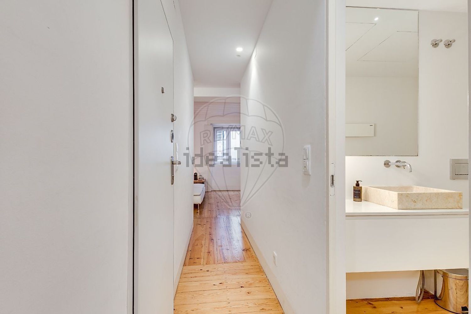 公寓 t2出售在Rua da Atalaia, 68 - 过道