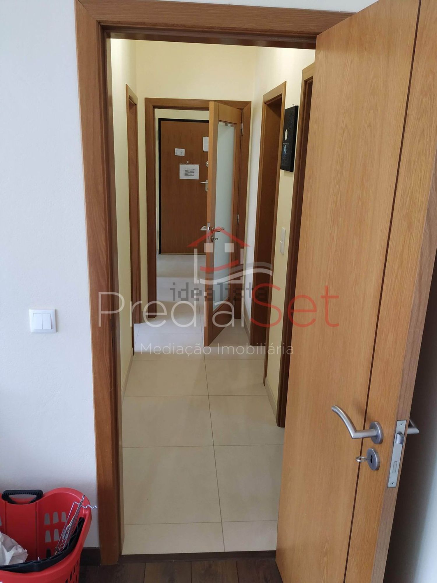 公寓 t3出售在Rua Dr. António José de Almeida, 79 - 过道