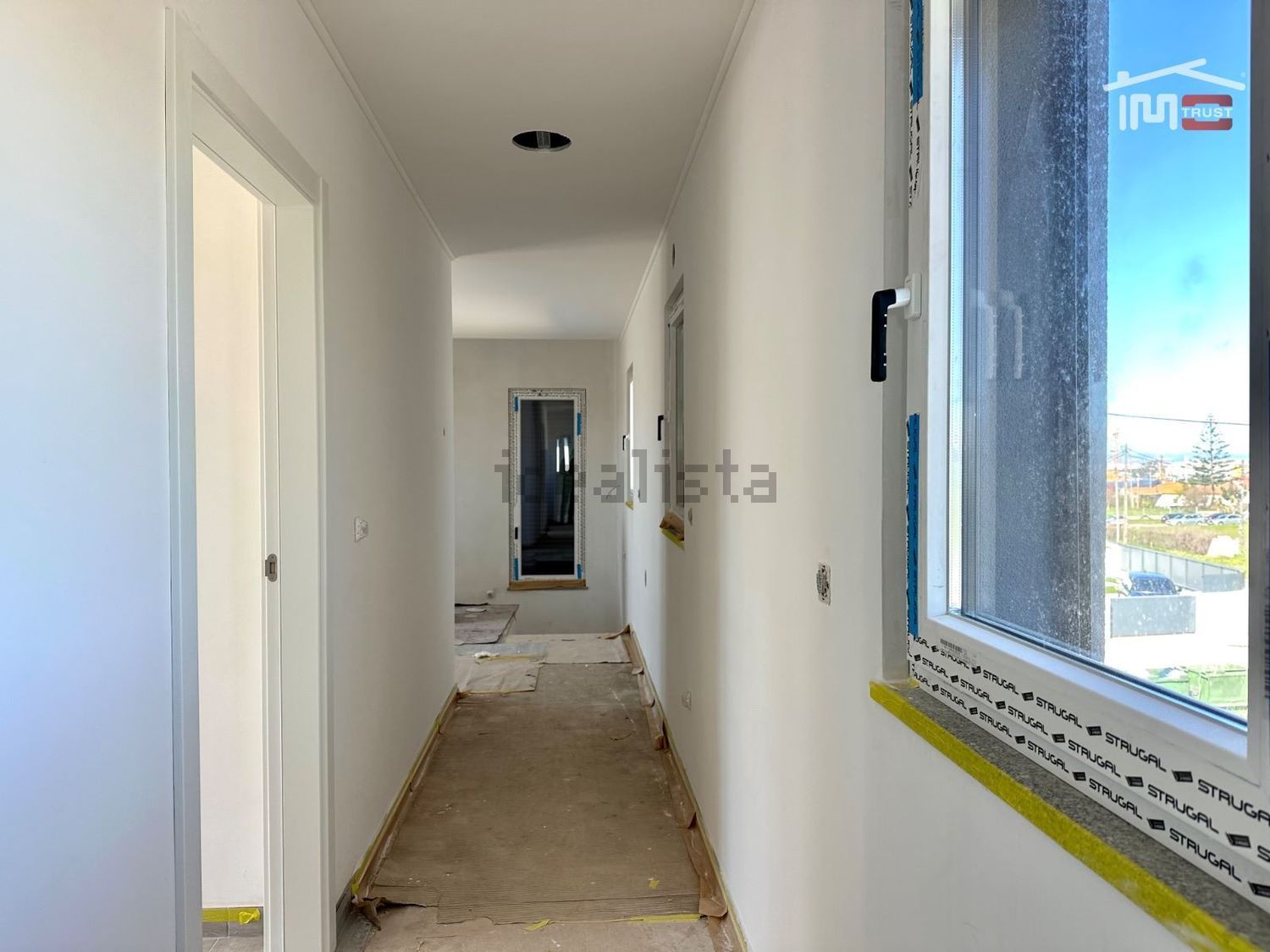 小楼房或独栋别墅出售在Beco Dos Talhadas - 过道