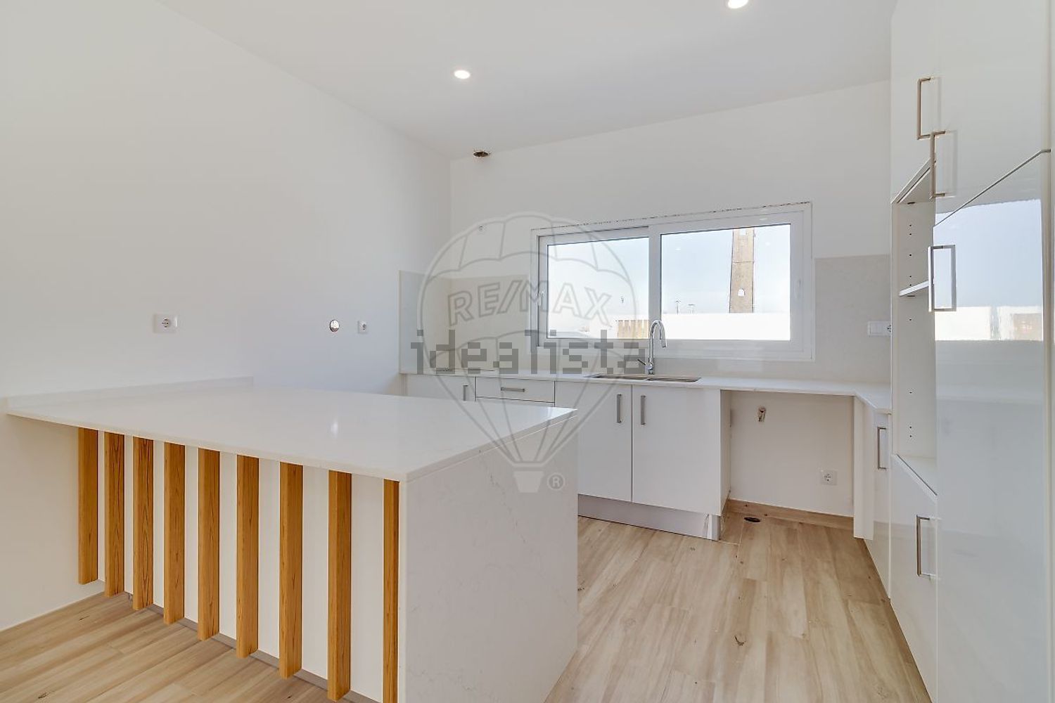 小楼房或独栋别墅出售在Rua da Cabine - 厨房