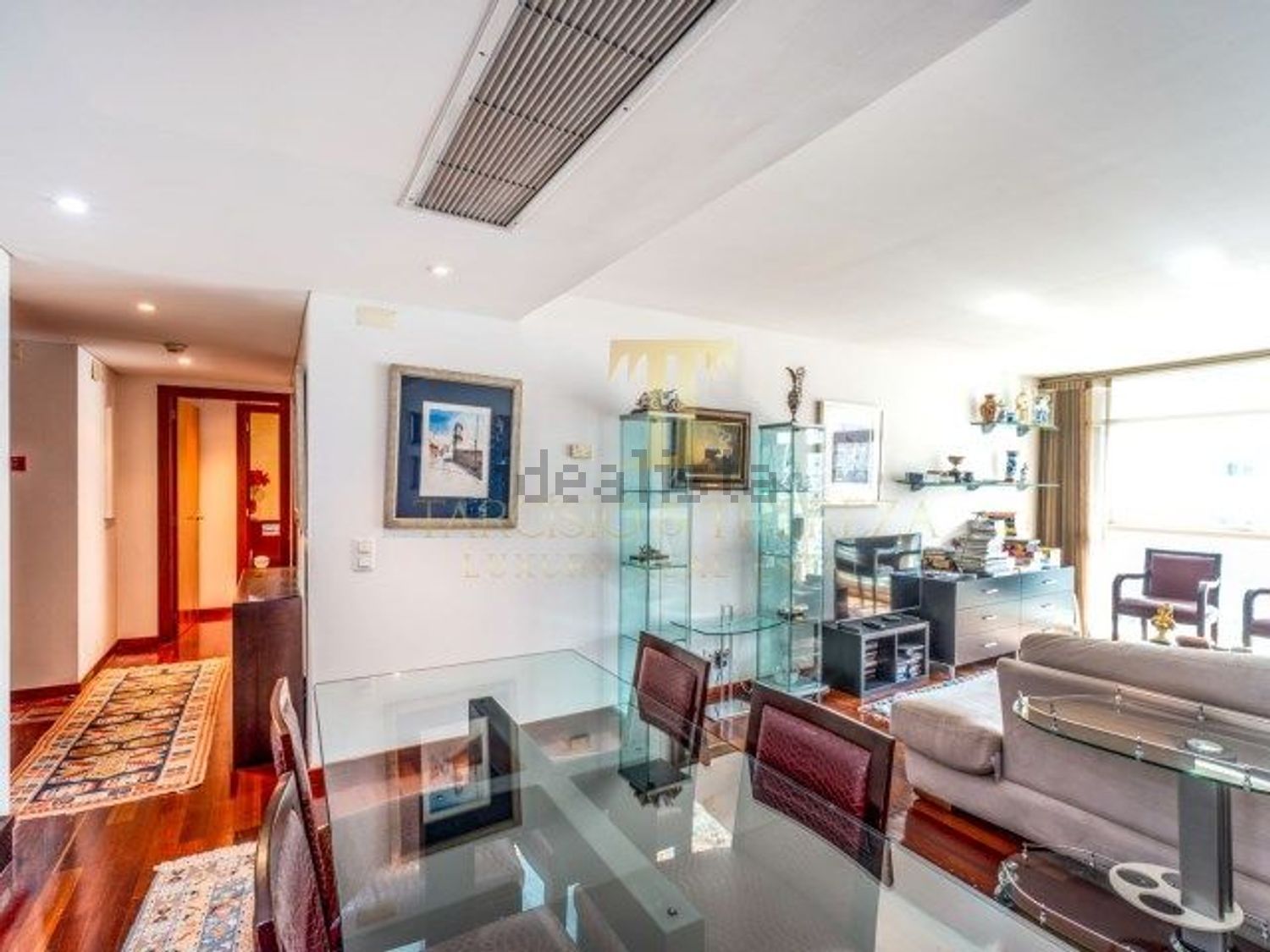 公寓 t2出售在Avenida do Pacífico - 客厅