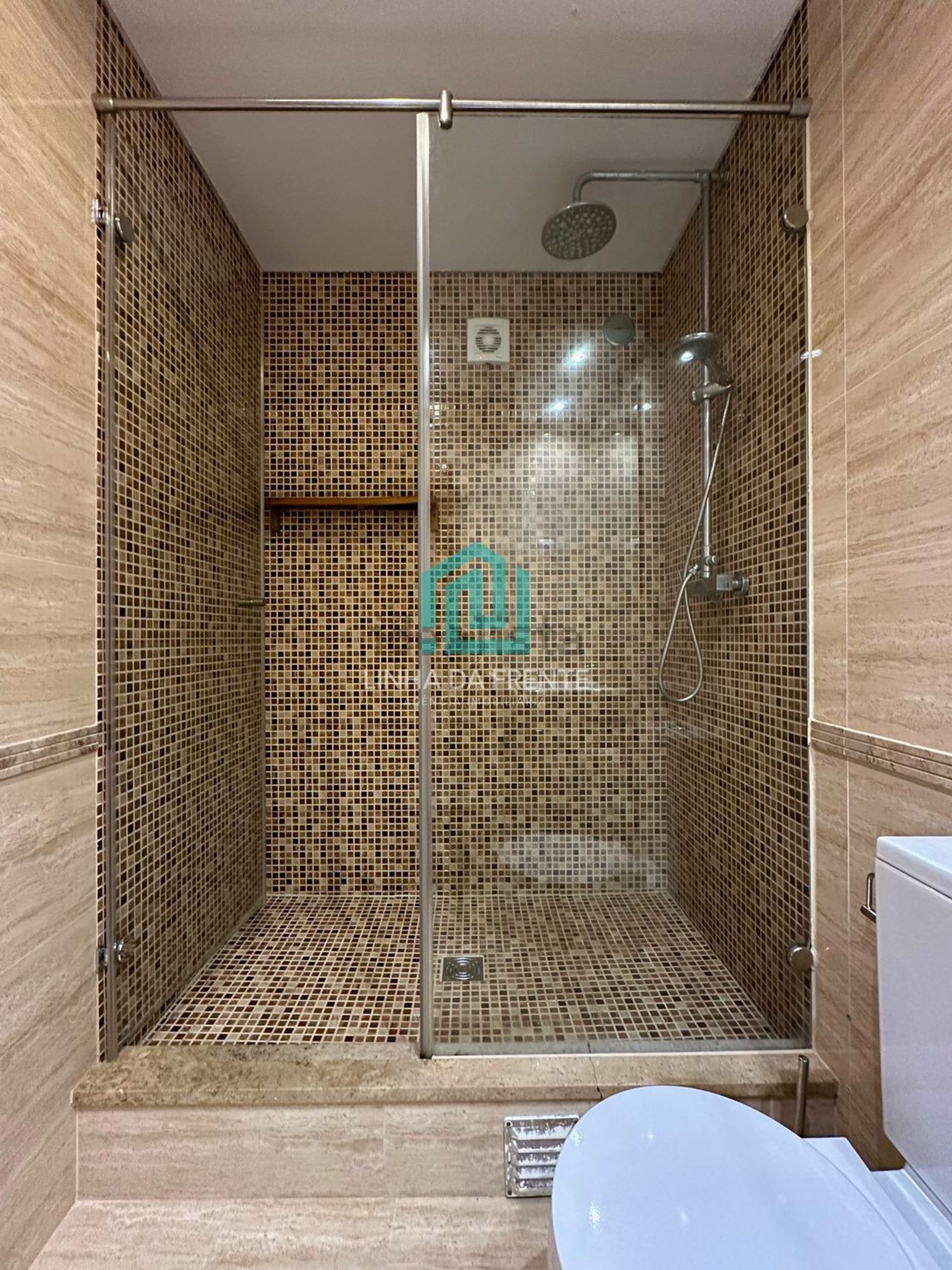 公寓 t3出售在Rua Hermínia Silva - 卫生间