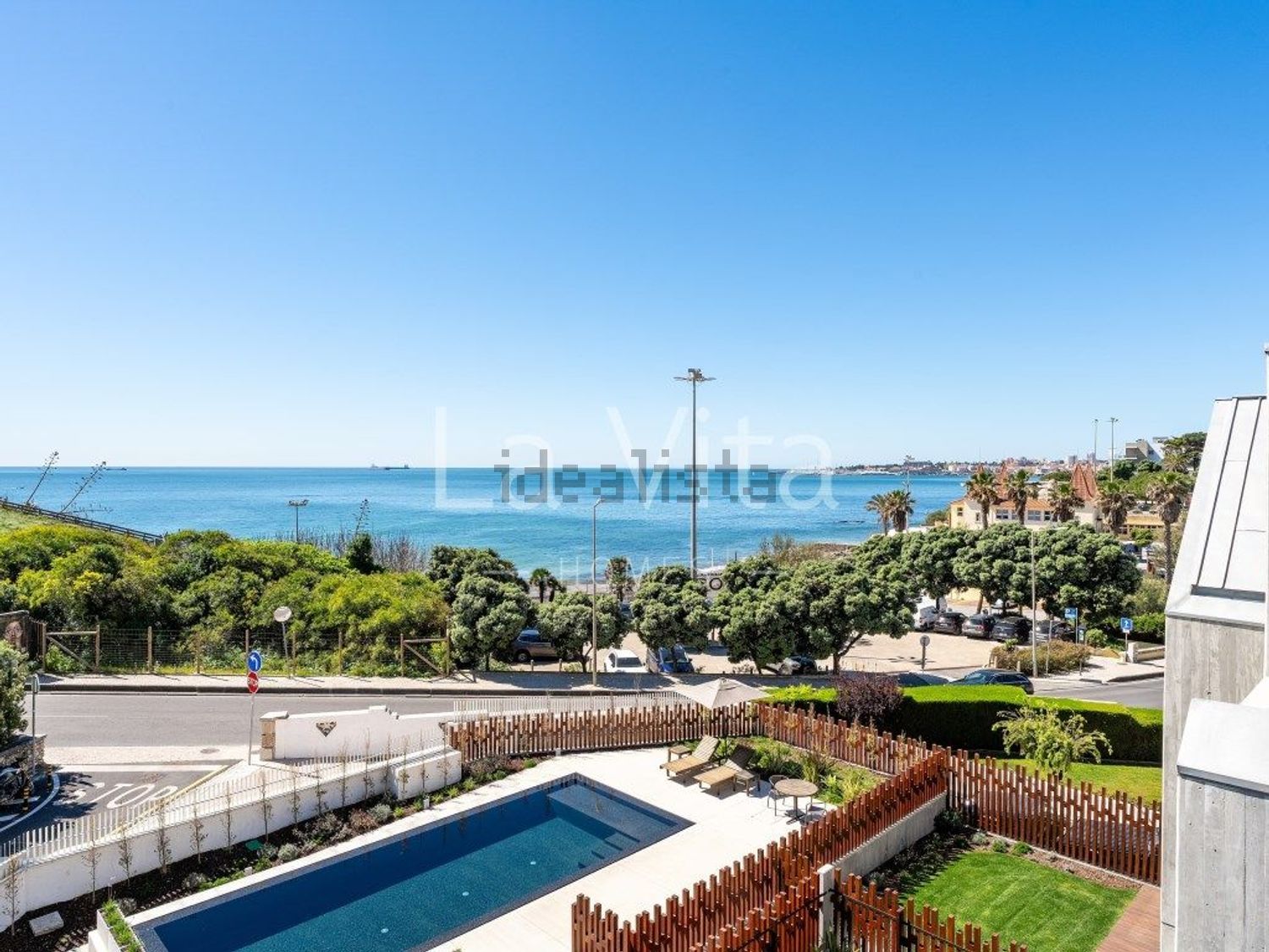 双拼别墅出售在Avenida Marginal - 游泳池