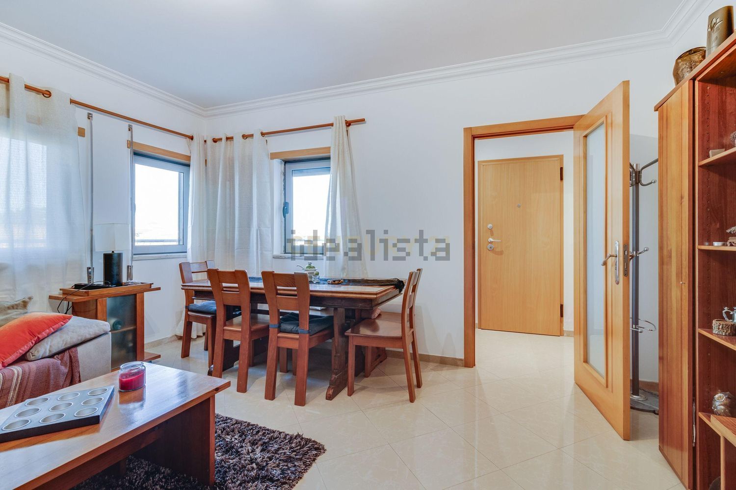 双拼别墅出售在Venda do Pinheiro e Santo Estêvão das Galés - 客厅