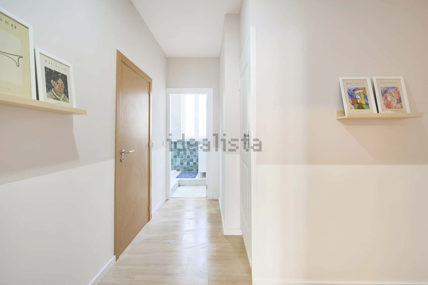 出租房间在Largo Vitorino Damásio, 2 - 过道