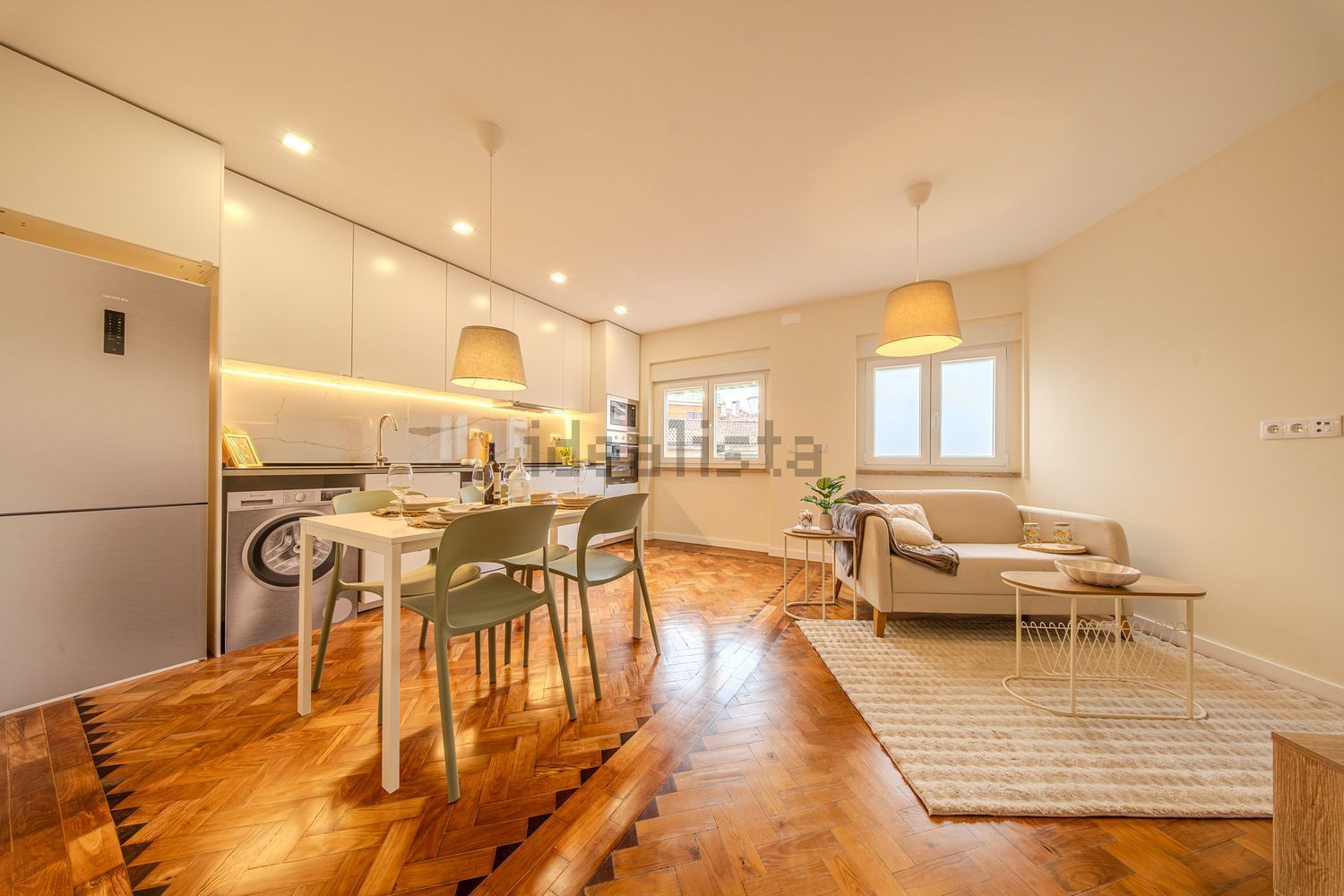 公寓 t2出售在Rua 1º de Dezembro - 客厅