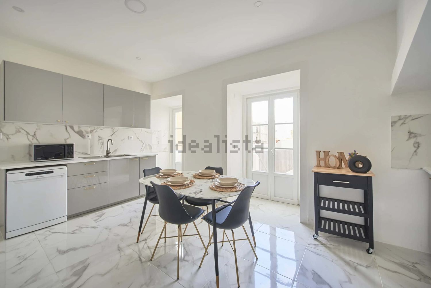 出租房间在Rua Nova da Trindade, 22 - 客厅