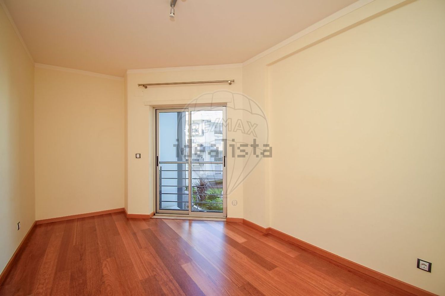 出租公寓 t3在Rua 1º de Maio - 居住