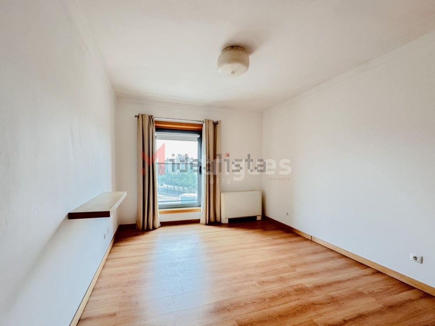 出租公寓 t1在Avenida Dom João II - 卧室