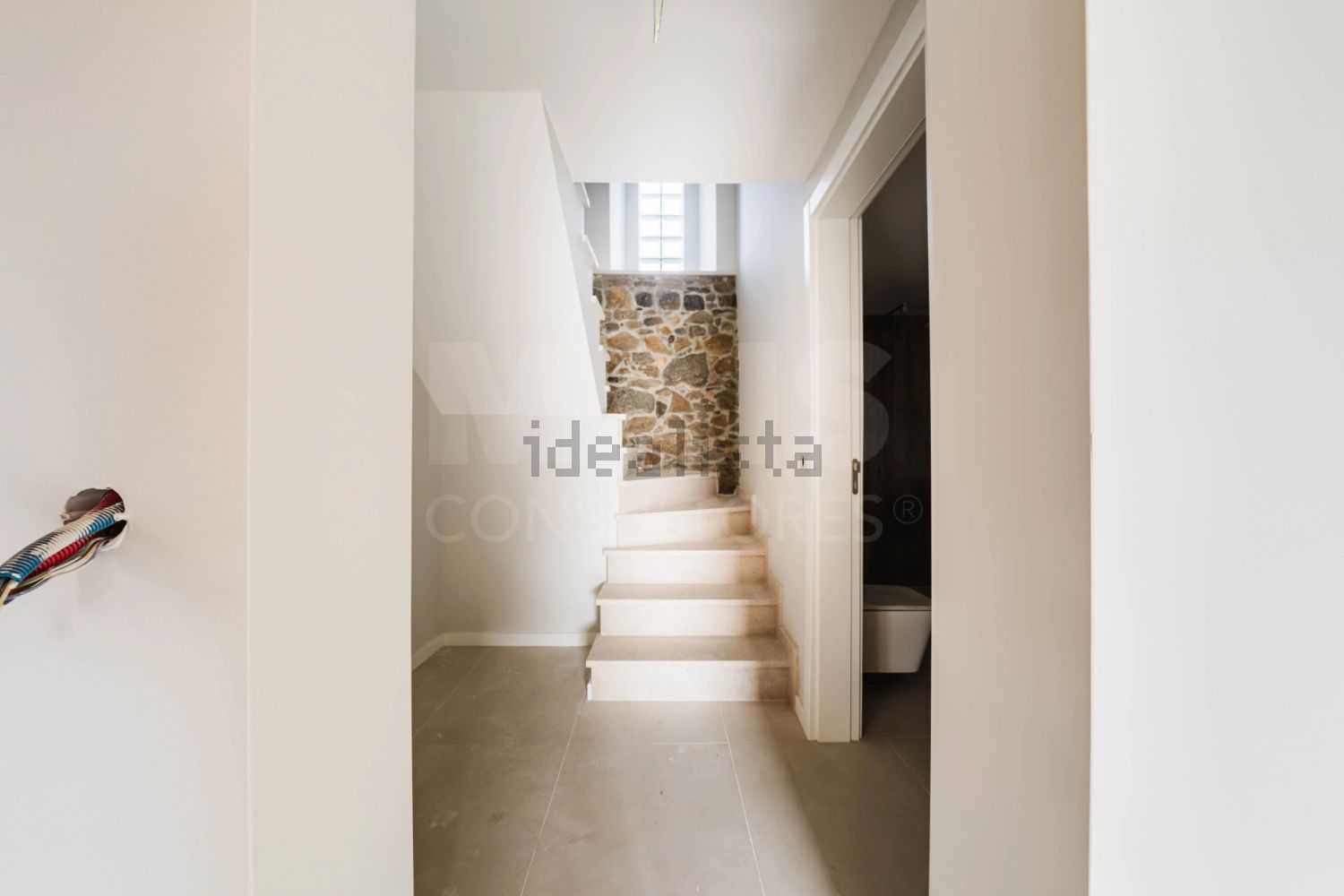 小楼房或别墅出售在São Bartolomeu dos Galegos e Moledo - 详情