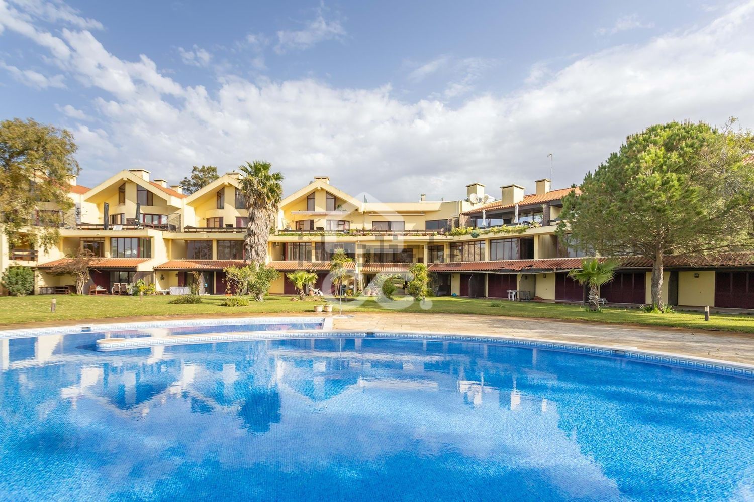 复式公寓出售在Soltróia - 游泳池