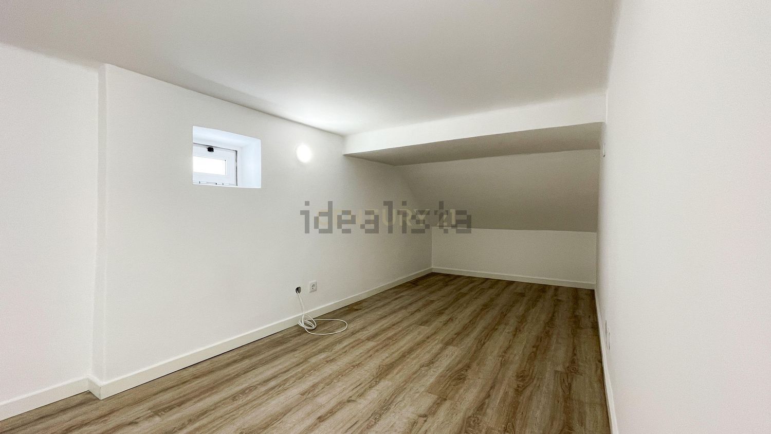 出租t0（单人公寓）在Rua Fernando Pessoa, 58 - 居住