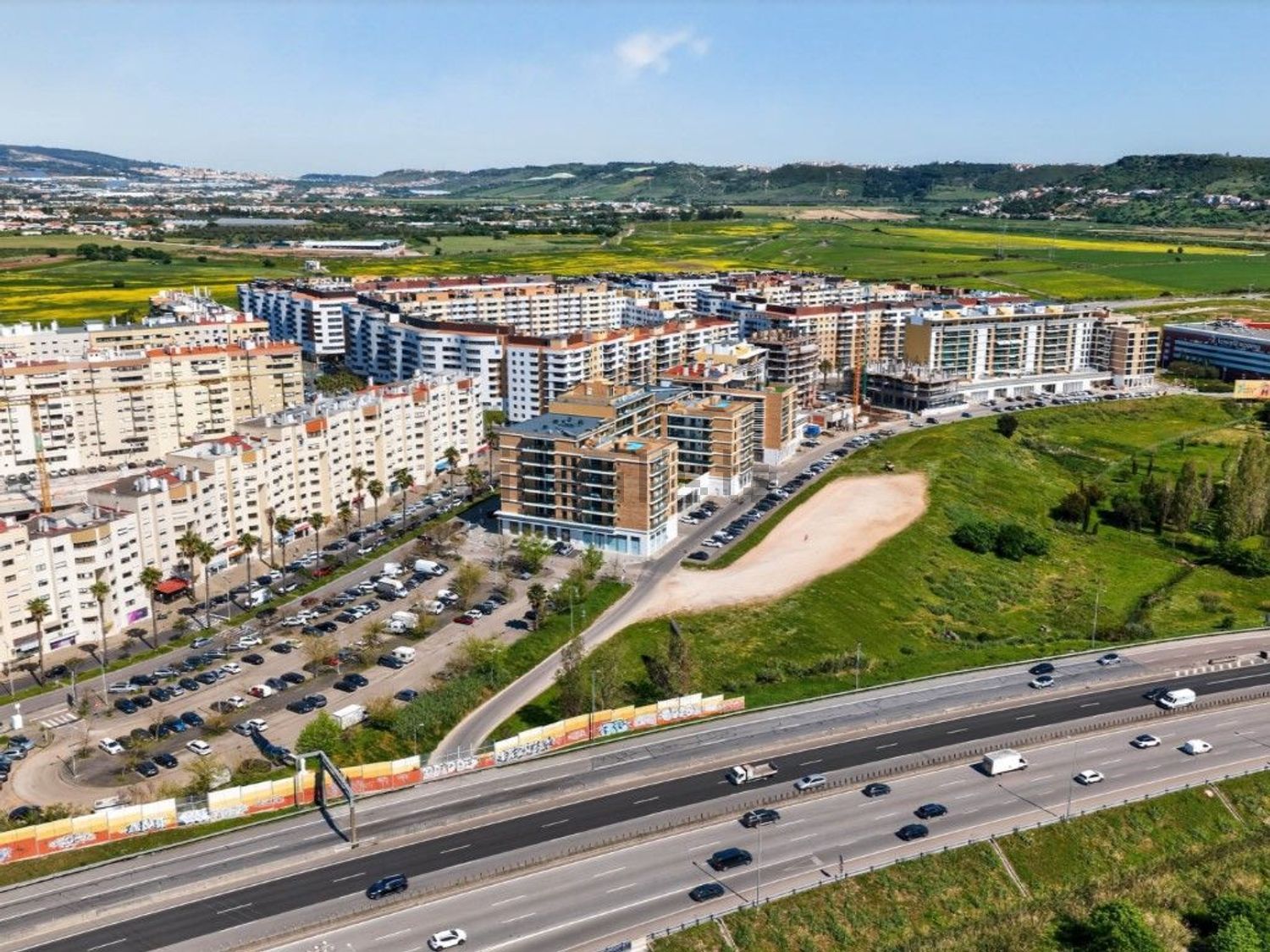 公寓 t4出售在Avenida Descobertas - 视线