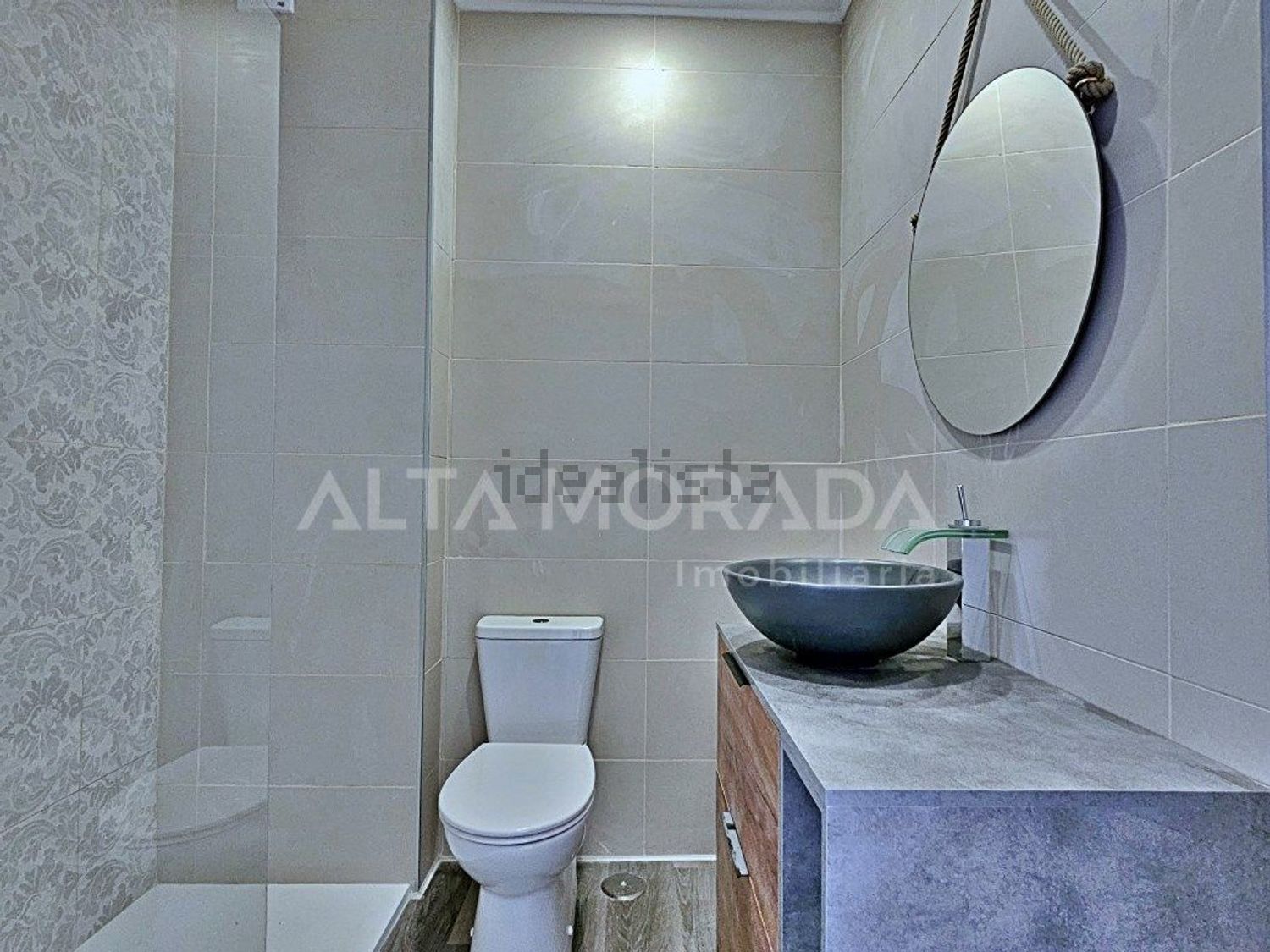 公寓 t2出售在Rua de Diu, 28 - 卫生间