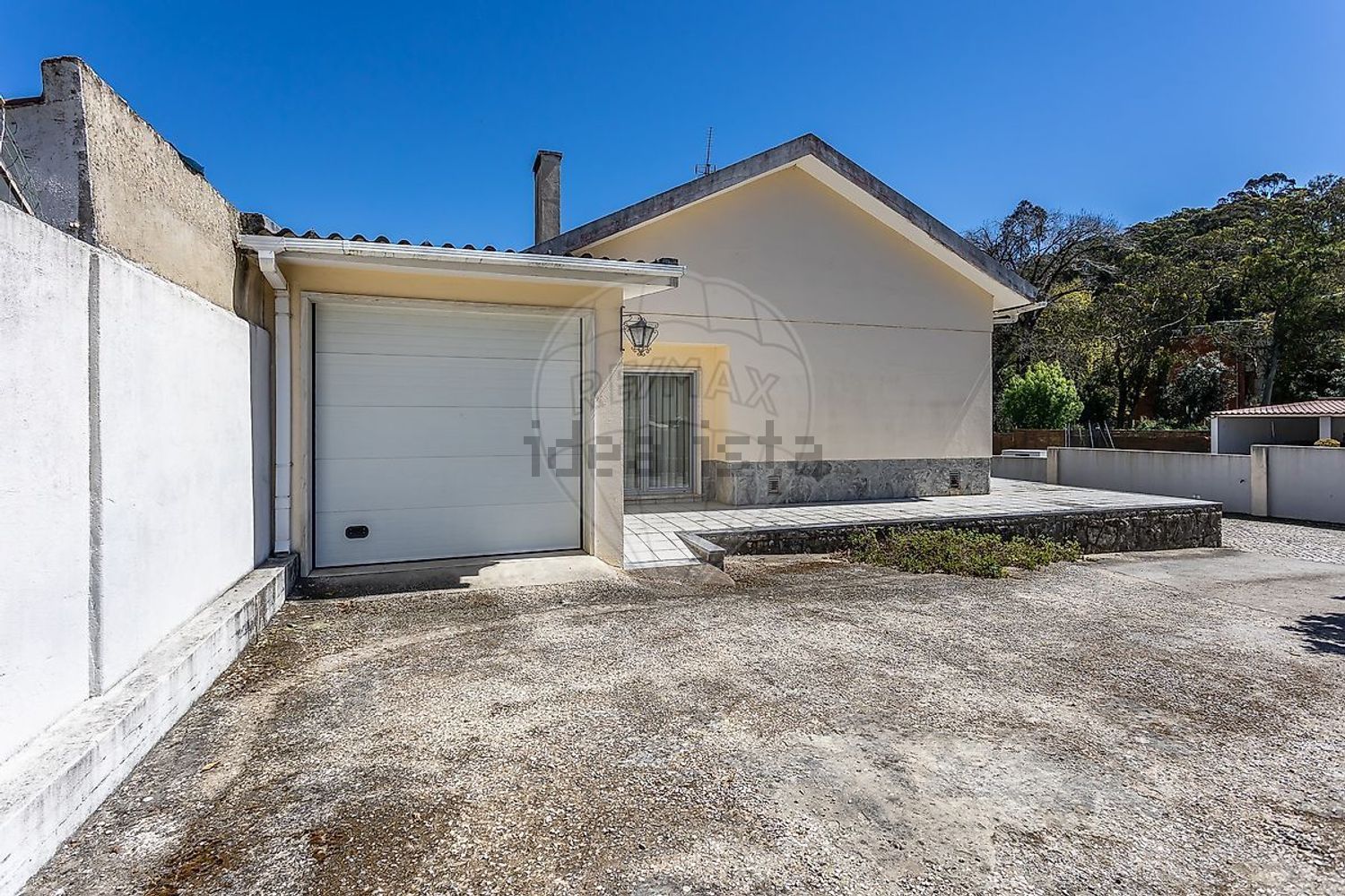 小楼房或独栋别墅出售在Serra das Minas - 外立面