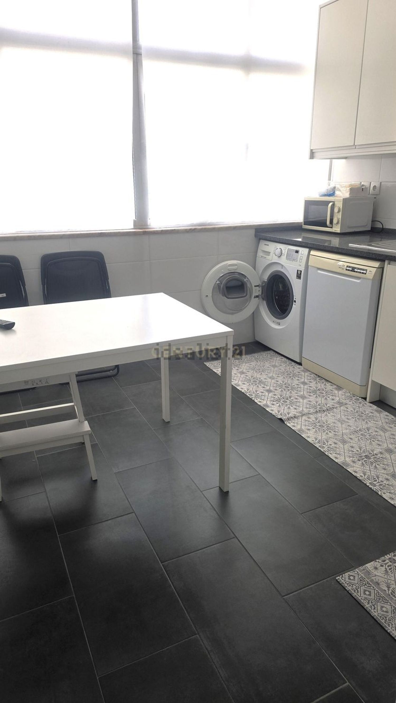 出租公寓 t2在Rua Padre Francisco Álvares, 15 - 厨房