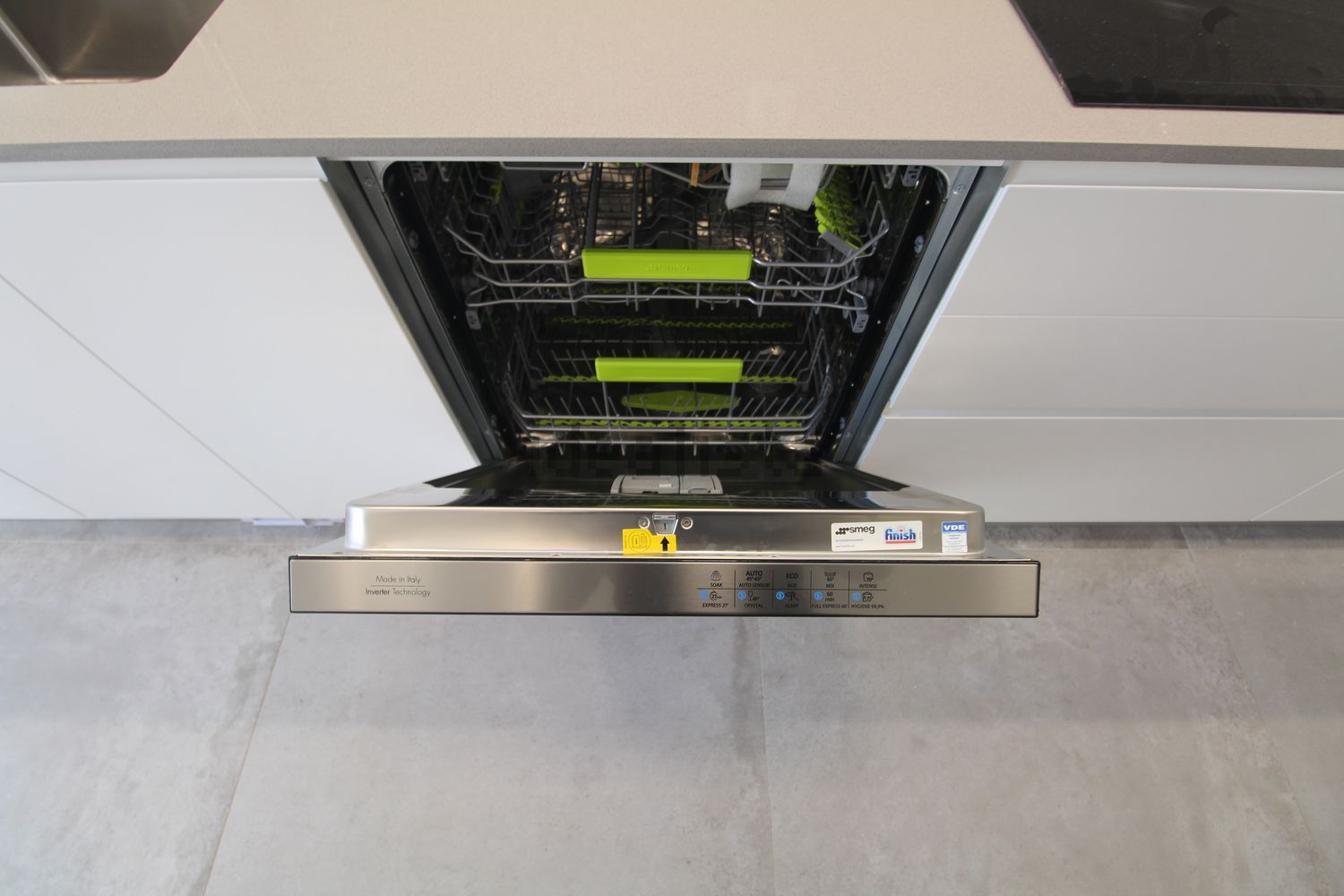 联排别墅出售在Rua da Ribeira - 详情