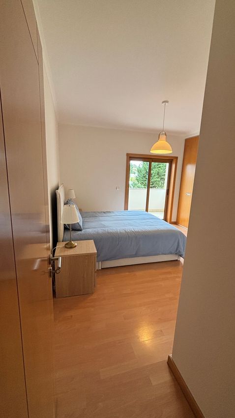 出租房间在Avenida Fernando Valle, 2