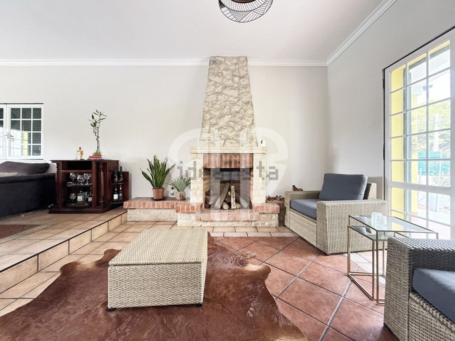 小楼房或独栋别墅出售Cm1029 - 客厅