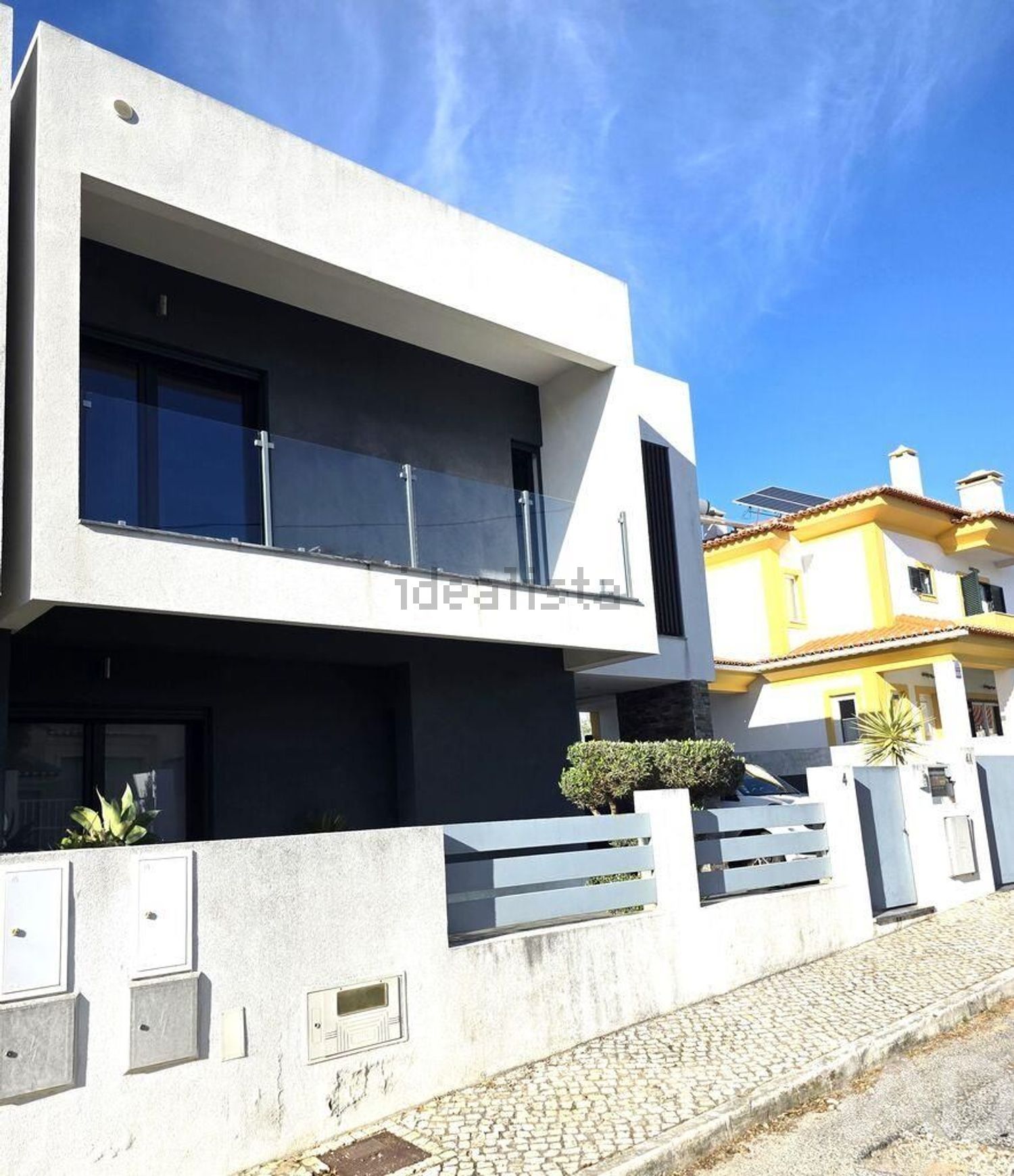 双拼别墅出售在Quintinhas - 外立面