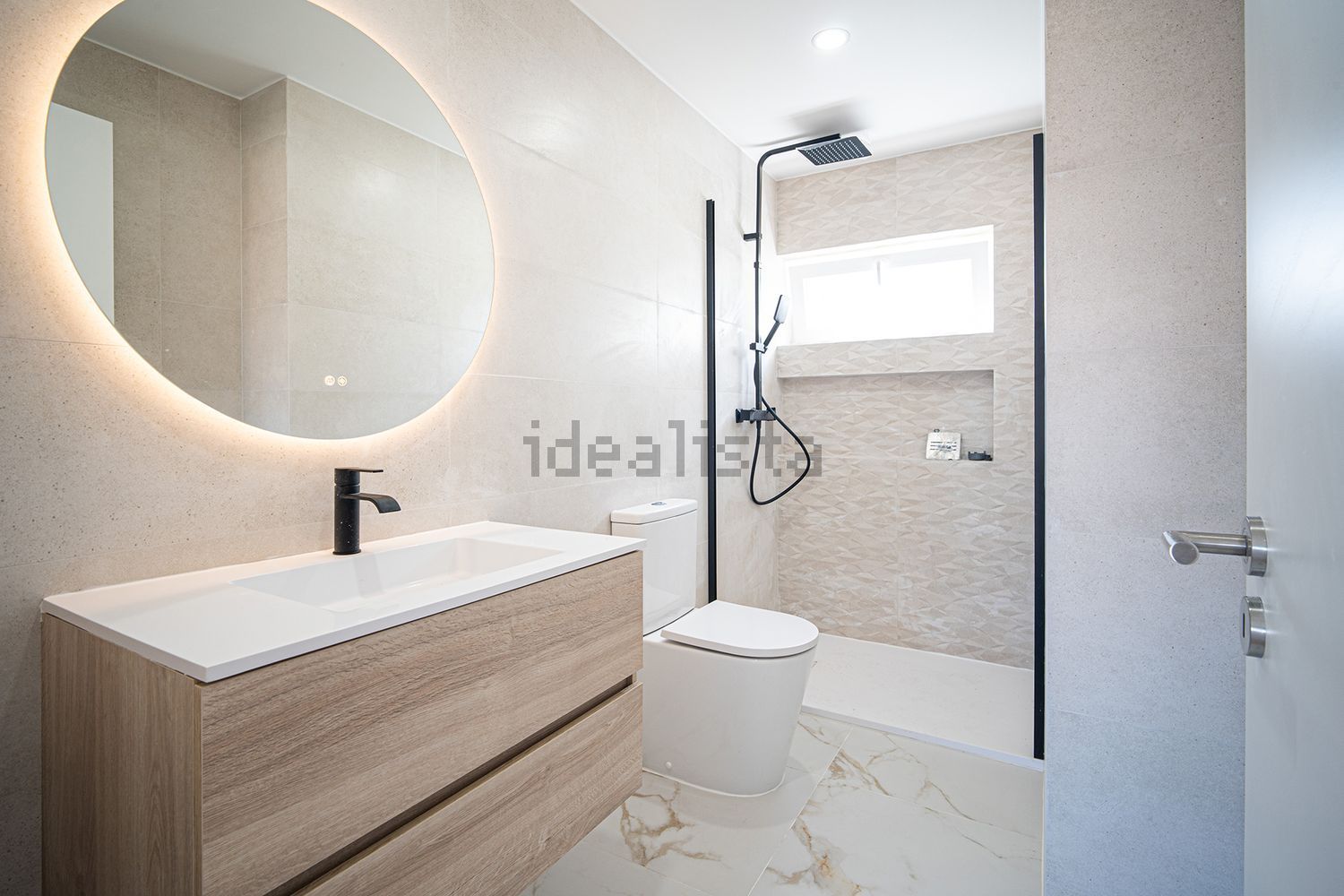 公寓 t3出售在Olivais - 卫生间