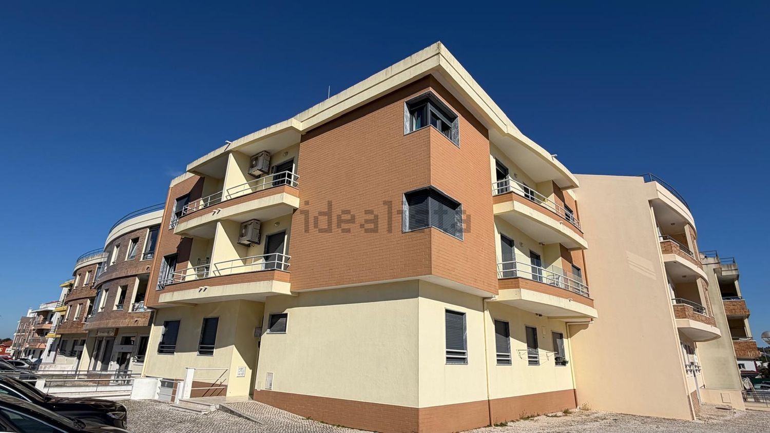 出租复式公寓在Rua Pompilio Silvestre, 15 - 外立面