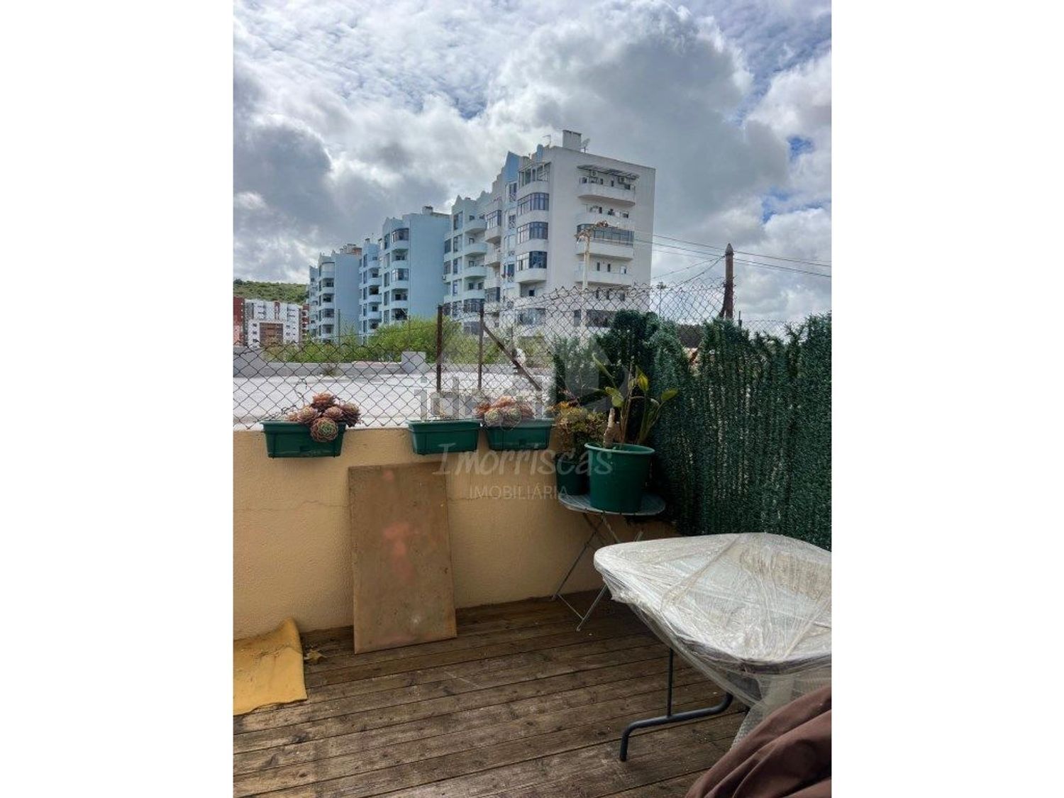 公寓 t2出售在Rua Cidade da Horta, 5 - 阳台