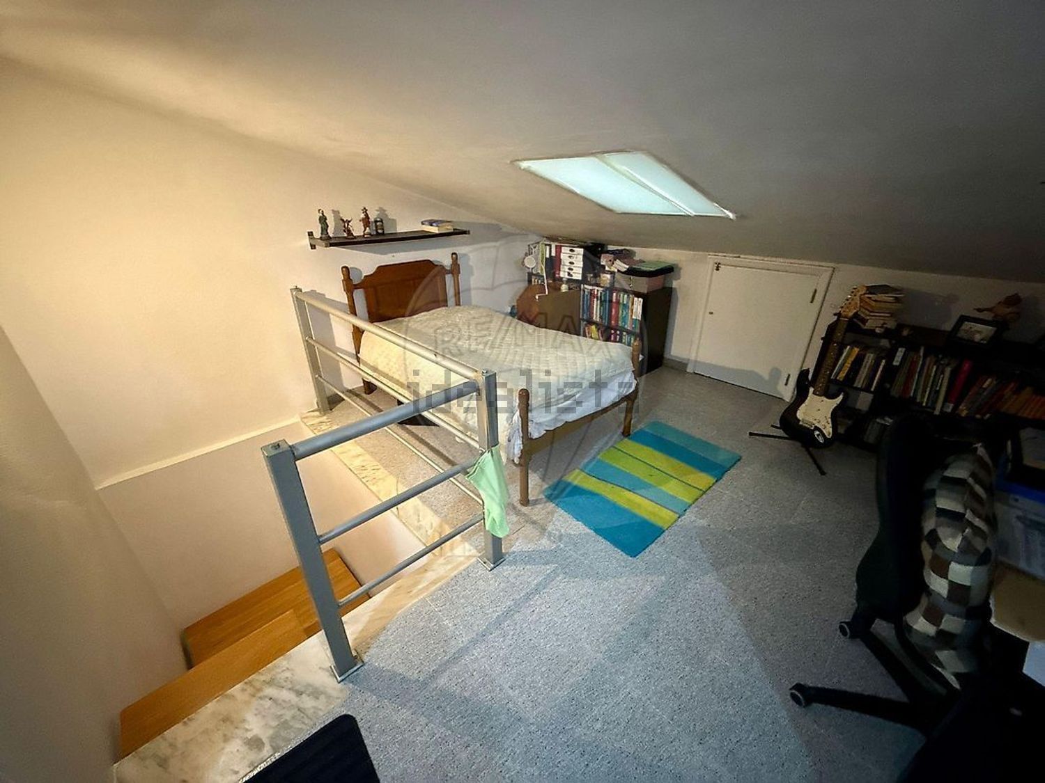 小楼房或独栋别墅出售在Rua 18 - 卧室