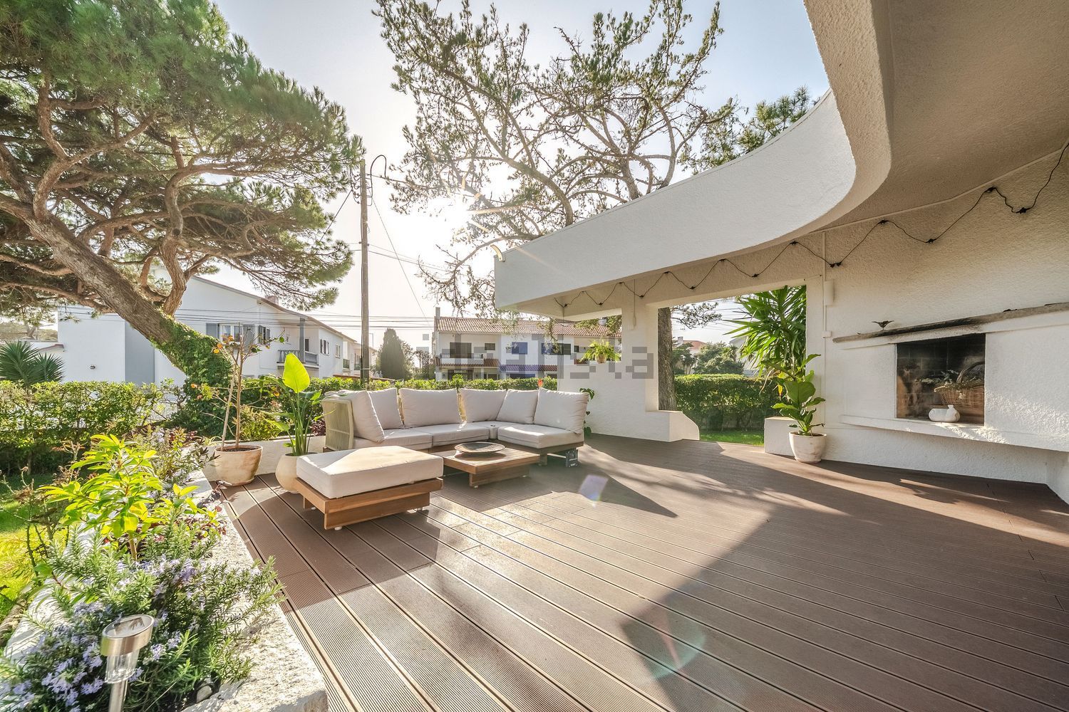 小楼房或独栋别墅出售在Rua das Quintas - 游泳池